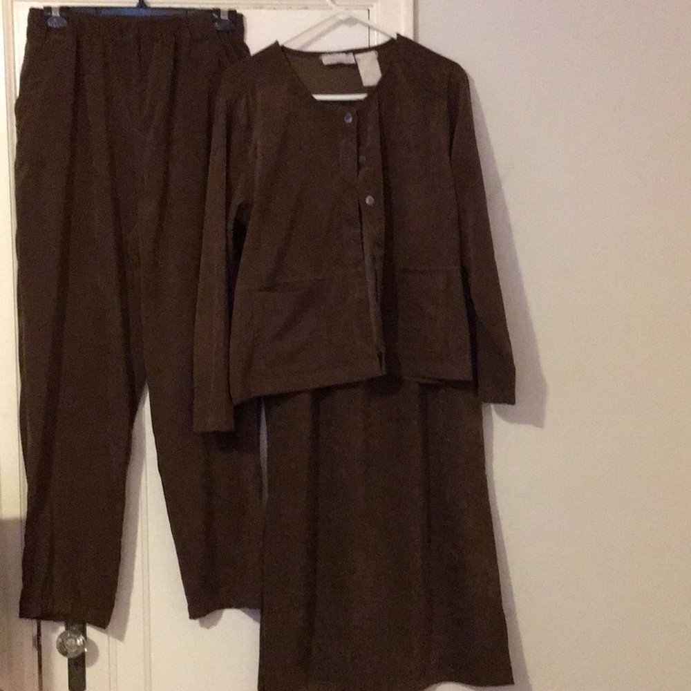 Three piece skirt set